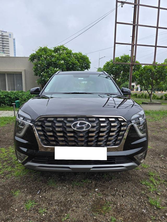 https://images10.gaadi.com/usedcar_image/4038254/original/processed_2c9e9b9c1c6df22aae0836d2043673c1.jpg?imwidth=6401