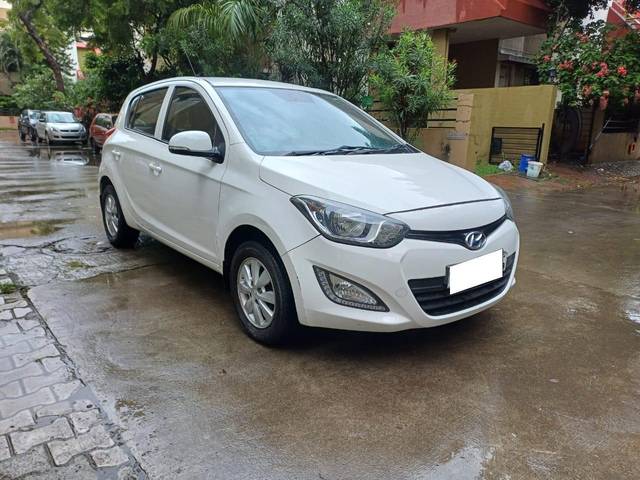 https://images10.gaadi.com/usedcar_image/4038672/original/processed_a906f873a2e8bcfa0ce01126b385015f.jpg?imwidth=6400