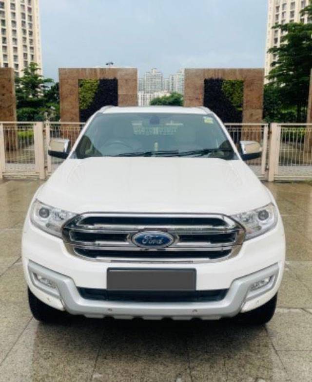 https://images10.gaadi.com/usedcar_image/4038675/original/processed_5163b3bd-1f8d-434d-b491-45ec2f689909.jpg?imwidth=6402