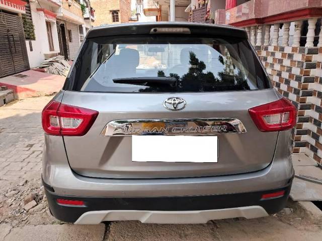 https://images10.gaadi.com/usedcar_image/4038998/original/processed_803a38cb-ecc7-43a6-90b1-06b1e3187935.jpg?imwidth=6401