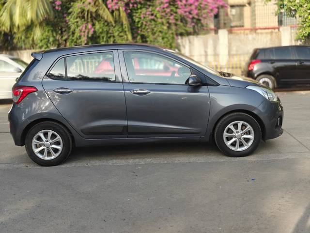 https://images10.gaadi.com/usedcar_image/4039510/original/a1cbb91ca9ea2277d670192e206a840d.jpg?imwidth=6401