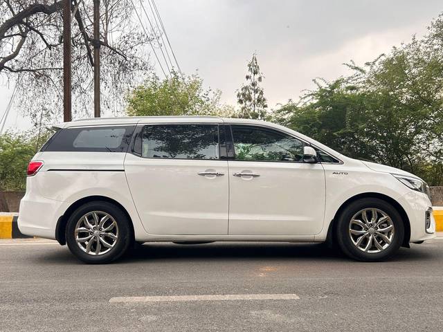 https://images10.gaadi.com/usedcar_image/4039691/original/processed_b40d5e92cef5bb19e6e8f1f81c221b83.jpg?imwidth=6401