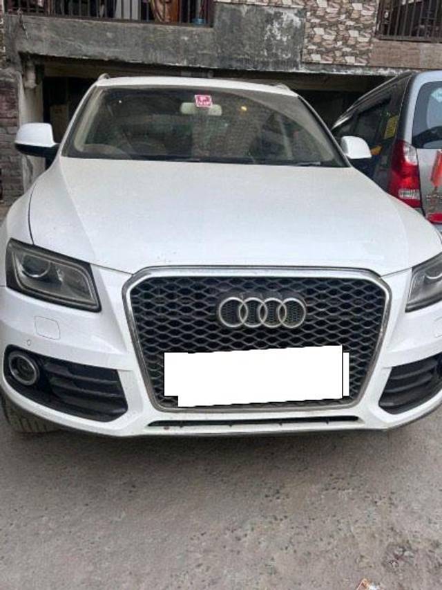 https://images10.gaadi.com/usedcar_image/4039899/original/processed_b4c87d67-982c-40c4-b080-3ec3fbf21ad4.jpg?imwidth=6402