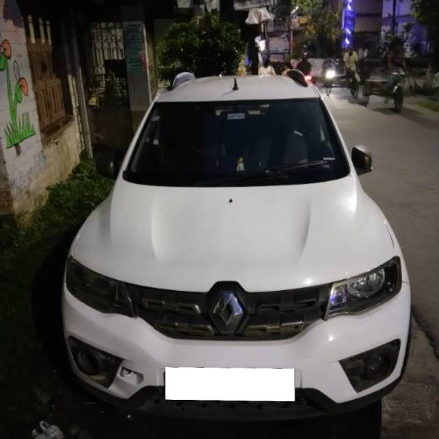 https://images10.gaadi.com/usedcar_image/4040362/original/processed_55c2f69d-0ef4-42f9-a732-db3bee92e5be.jpg?imwidth=6400