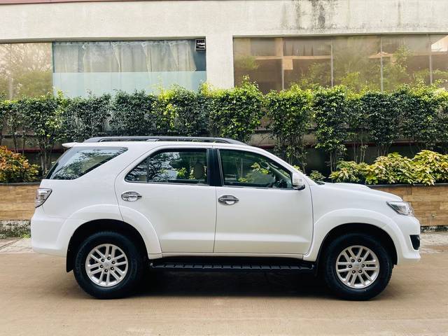 https://images10.gaadi.com/usedcar_image/4040515/original/a6dbac7567a8240d5a8d72f27ab53b38.jpg?imwidth=6401