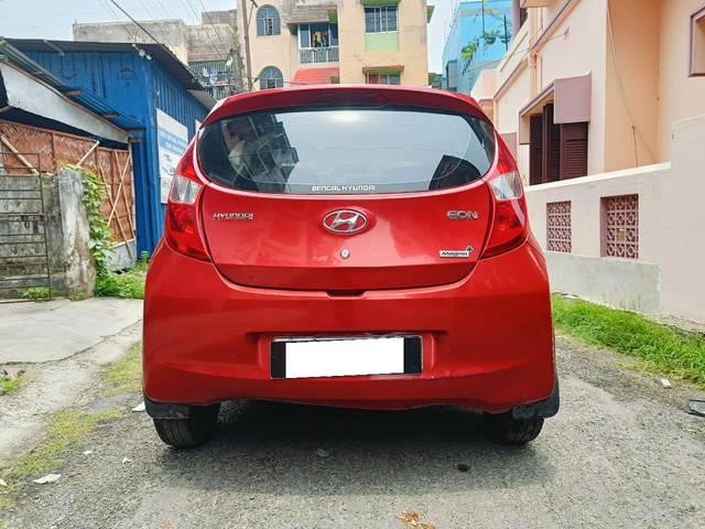 https://images10.gaadi.com/usedcar_image/4040696/original/processed_ceb91489302a7598e537d5c2532c46ee.jpg?imwidth=6401