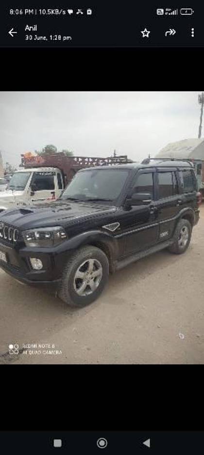 Mahindra Scorpio S11