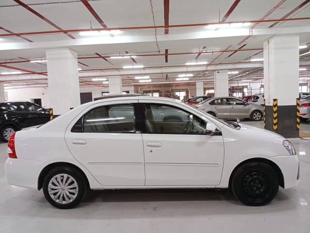 https://images10.gaadi.com/usedcar_image/4040820/original/f24c67418c1c35b7f4145265cc95ff89.jpg?imwidth=6401