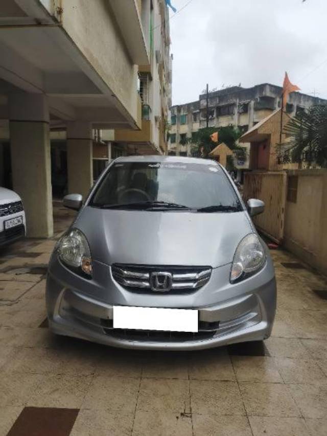 https://images10.gaadi.com/usedcar_image/4041213/original/processed_debb49ee-bb8c-4f63-9f20-6a97f0486e81.jpg?imwidth=6400