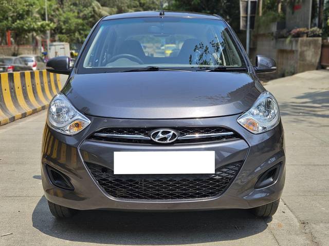 https://images10.gaadi.com/usedcar_image/4041260/original/processed_17933ec0fe42722130d83eb19ce182b0.jpg?imwidth=6400