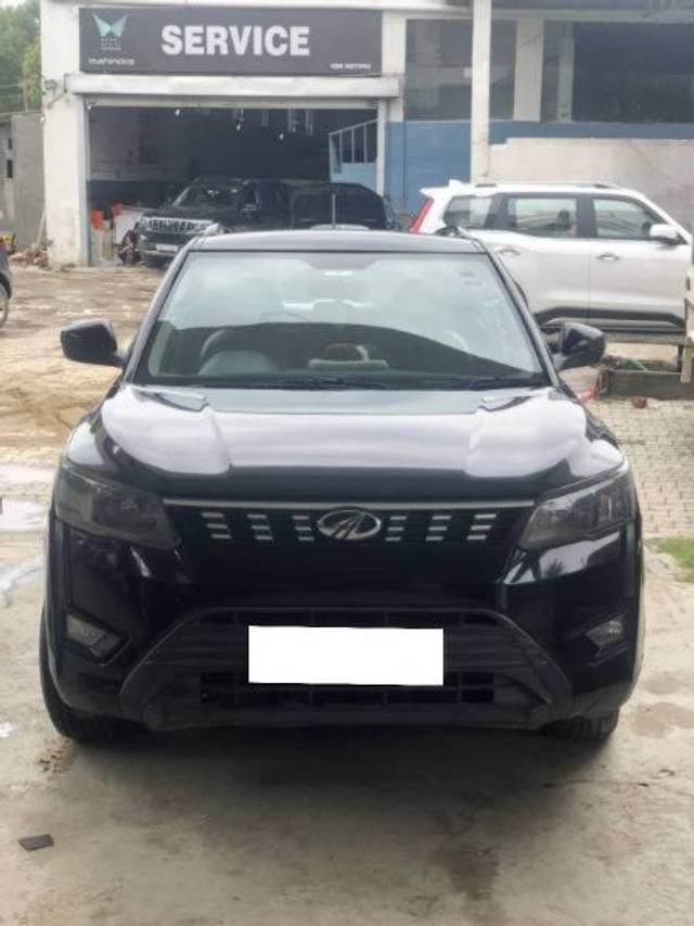 https://images10.gaadi.com/usedcar_image/4042219/original/processed_7047e546-56ea-41d1-bfd7-f328b87a2369.jpg?imwidth=6400