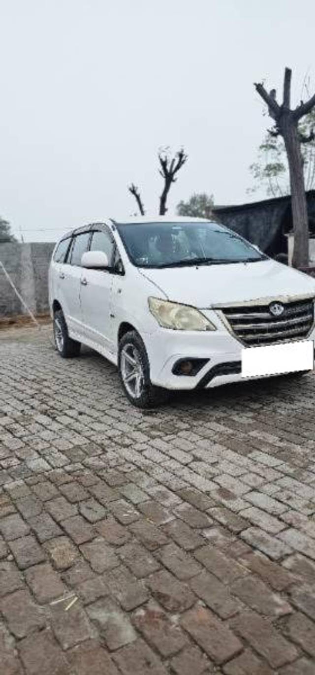 https://images10.gaadi.com/usedcar_image/4042473/original/processed_a6548673-cb79-4bff-9871-9af3b21793b4.jpg?imwidth=6400