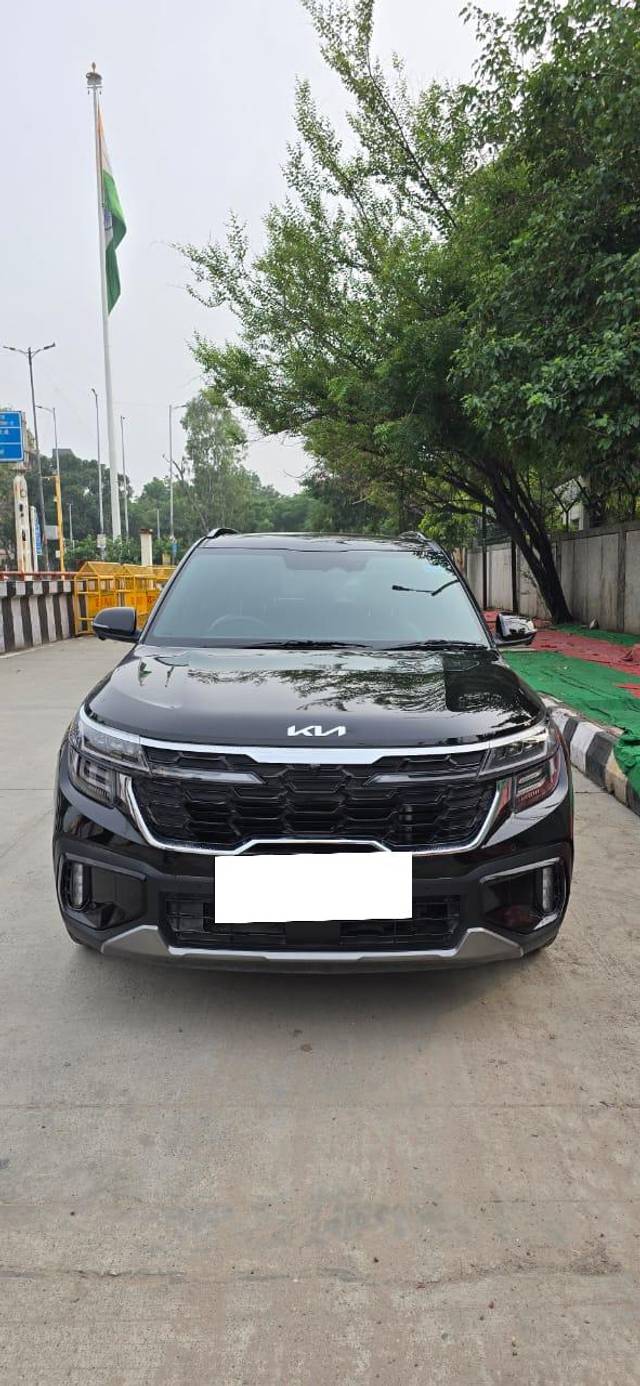 https://images10.gaadi.com/usedcar_image/4042604/original/processed_7ca725e3d217ebd60fb3ea0f6497627c.jpg?imwidth=6400