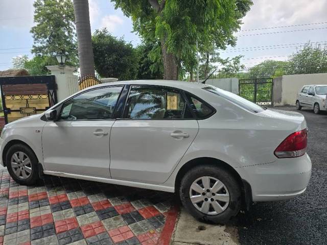 https://images10.gaadi.com/usedcar_image/4042706/original/processed_f3098fb8-63b3-41c3-aa51-94b8ed9bdd9f.jpg?imwidth=6401