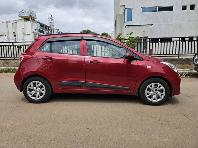 https://images10.gaadi.com/usedcar_image/4043005/original/processed_90d2ad44cea6f19587e77c69d56fc677.jpg?imwidth=6401