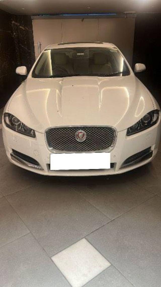 https://images10.gaadi.com/usedcar_image/4043142/original/processed_0f7e19fe-5862-47b0-94f6-a26920cd4aa4.jpg?imwidth=6400