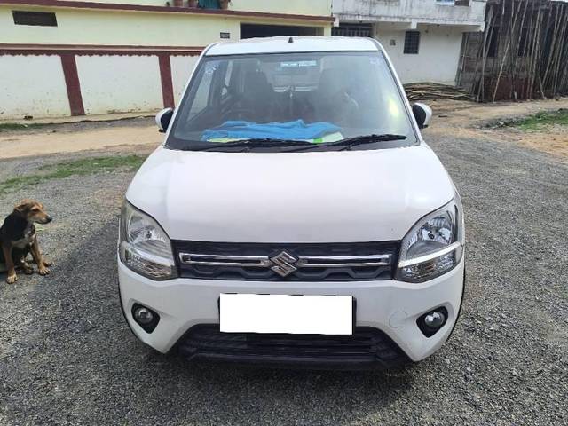 https://images10.gaadi.com/usedcar_image/4043823/original/processed_c8e06192-8f2d-43de-91e1-b6c1c5dea369.jpg?imwidth=6402