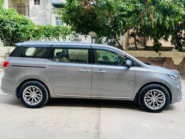 https://images10.gaadi.com/usedcar_image/4043986/original/processed_58fa7b970dea475bca6fbe5ff6200e50.jpg?imwidth=6402