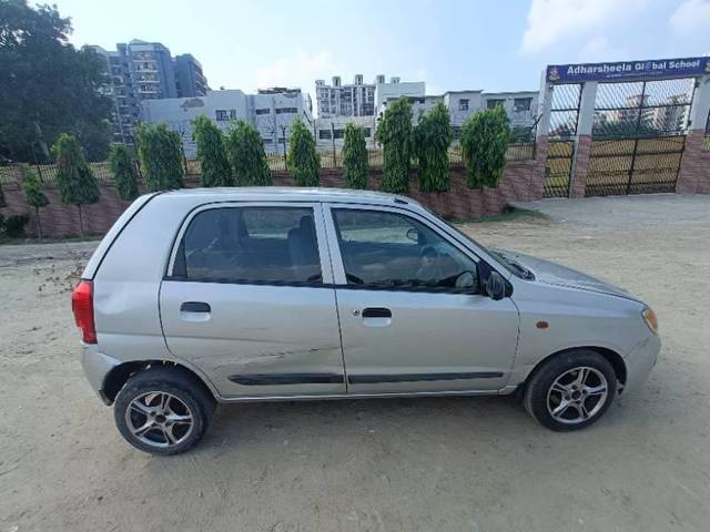 https://images10.gaadi.com/usedcar_image/4044255/original/processed_4b4ac97d-b699-4266-aba8-64d6445208a6.jpg?imwidth=6400