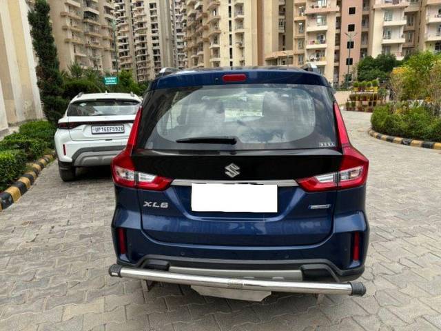 https://images10.gaadi.com/usedcar_image/4044660/original/processed_da249689-6fae-4fa3-bb83-bd2150e15912.jpeg?imwidth=6401