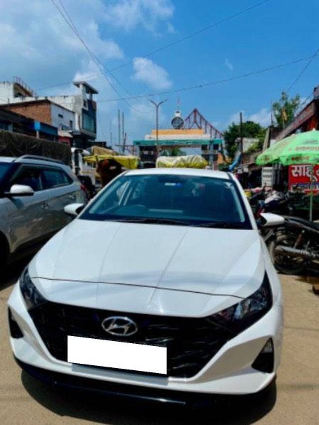 https://images10.gaadi.com/usedcar_image/4044735/original/processed_ce4c5b1b-09cb-4e8e-9b25-dcf0a2037428.jpg?imwidth=6400