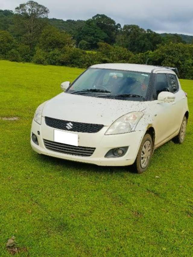 https://images10.gaadi.com/usedcar_image/4044892/original/processed_dd93da44-5318-4937-890e-8ef911d2f557.jpg?imwidth=6402