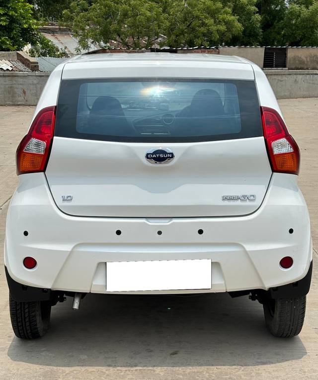 https://images10.gaadi.com/usedcar_image/4044995/original/processed_9c68a099d700a197a27160a1d7e2af6d.jpg?imwidth=6402