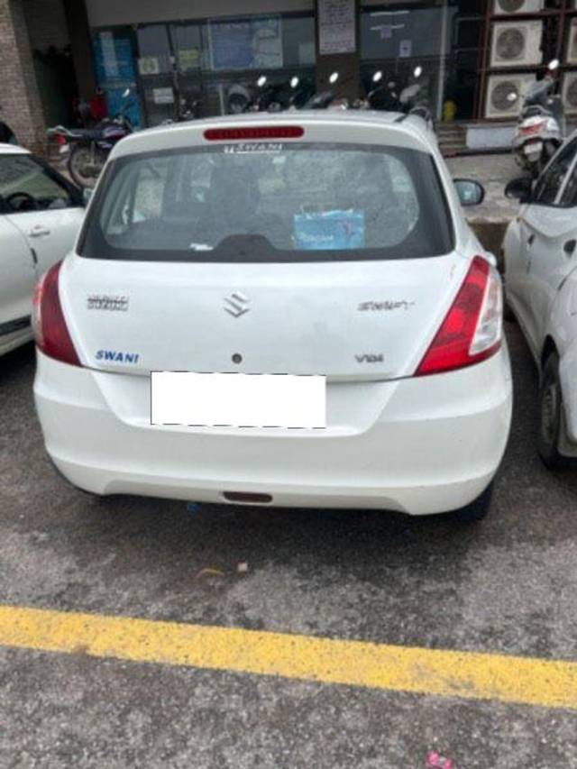 https://images10.gaadi.com/usedcar_image/4045058/original/processed_0dedc952-b0a7-41ea-b9cb-cbf4a05220b6.jpg?imwidth=6400