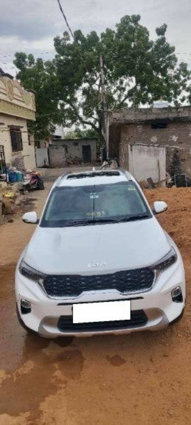 https://images10.gaadi.com/usedcar_image/4045810/original/processed_01615624-1fb2-4ca8-8014-6bbd2b273952.jpg?imwidth=6400