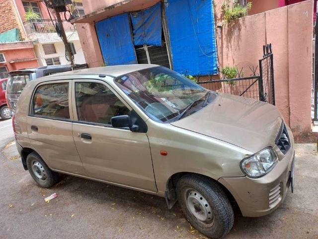 https://images10.gaadi.com/usedcar_image/4045954/original/processed_53aa2e31-abf8-417f-ac2c-6a6737a68baa.jpeg?imwidth=6400