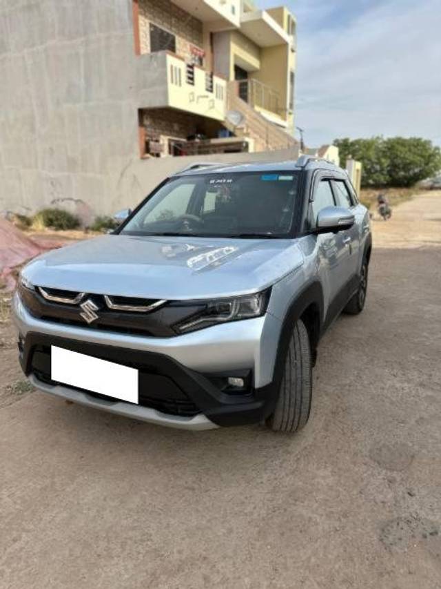 https://images10.gaadi.com/usedcar_image/4046012/original/processed_43698359-3e0d-404f-8758-aad267dd0a54.jpg?imwidth=6400