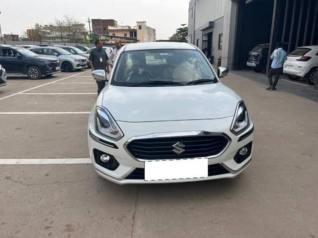 https://images10.gaadi.com/usedcar_image/4046582/original/processed_a60e0e19-357e-48ca-b43e-1eb500267dee.jpg?imwidth=6400