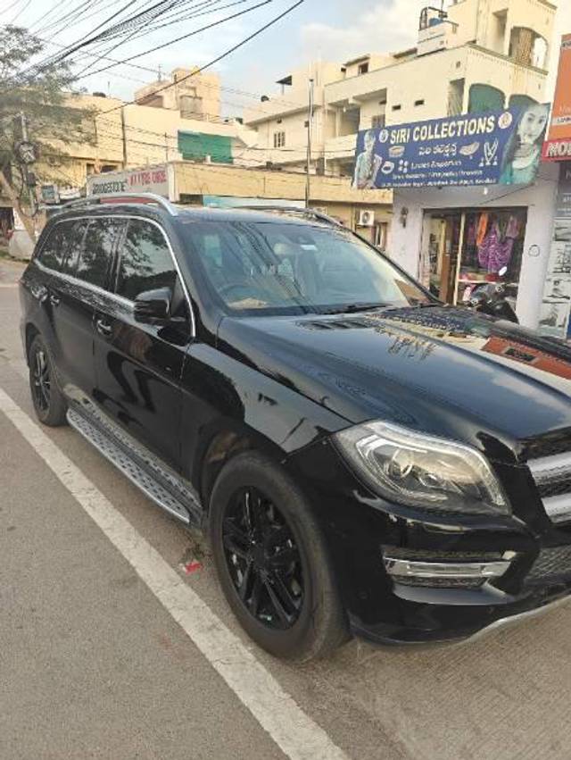 https://images10.gaadi.com/usedcar_image/4047072/original/processed_ff6ee06e-a09a-4e9c-8c3b-ae3ba54759dd.jpg?imwidth=6400