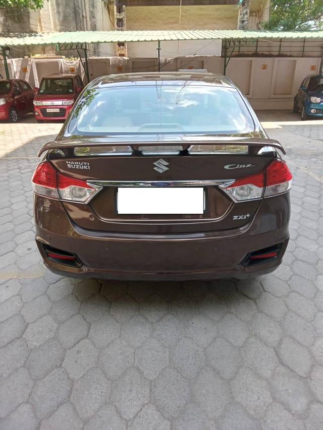 https://images10.gaadi.com/usedcar_image/4047103/original/processed_9e94c2391f46b3b7e6dfbfa901a9abfe.jpg?imwidth=6402