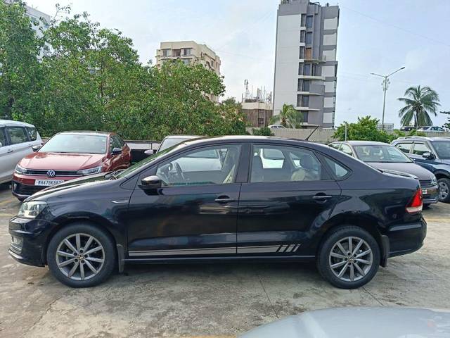 https://images10.gaadi.com/usedcar_image/4047719/original/processed_1e540e4c1a2b3c946e48c4777903445b.jpg?imwidth=6402