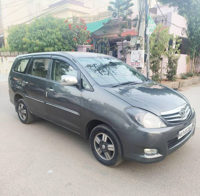 https://images10.gaadi.com/usedcar_image/4047767/original/processed_66b05054137698fbfc101953dddd0217.jpeg?imwidth=6400