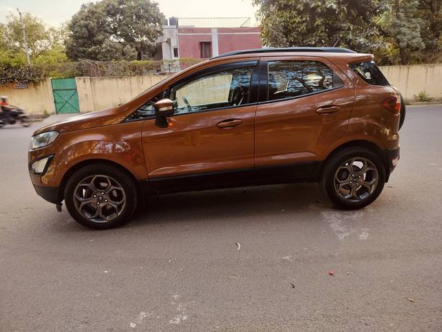 https://images10.gaadi.com/usedcar_image/4048026/original/9949185a3d637978bd4b6dbceec0d4cd.jpeg?imwidth=6402