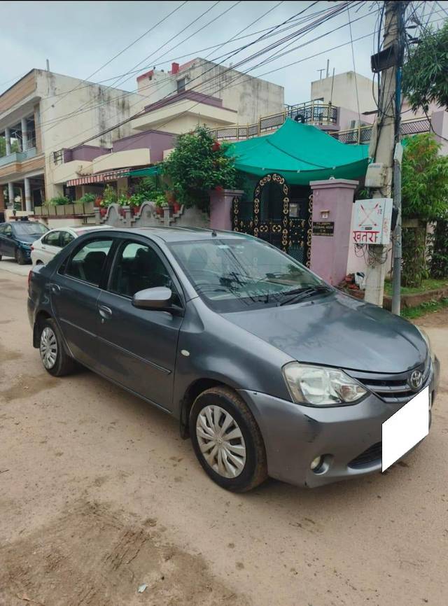 https://images10.gaadi.com/usedcar_image/4048191/original/processed_65f8d1db8f6335b8aa2be2a75cd0ab42.jpg?imwidth=6400