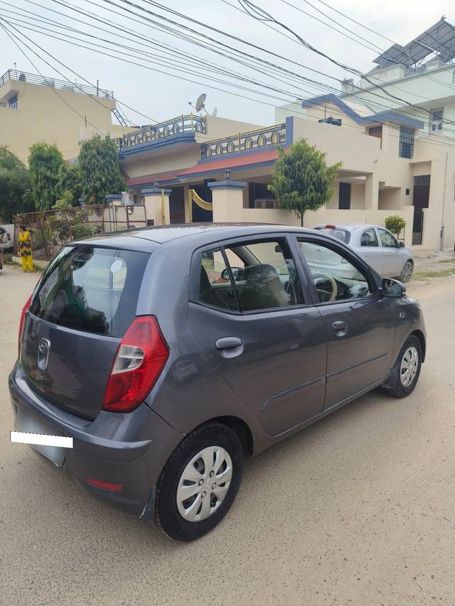 https://images10.gaadi.com/usedcar_image/4048243/original/processed_1c5b49219f27bfe52ee03f0a6bf66103.jpeg?imwidth=6401