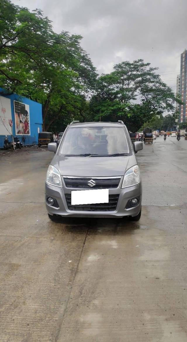 https://images10.gaadi.com/usedcar_image/4048496/original/processed_67a7038302a016218689e79c58b4eb81.jpg?imwidth=6400