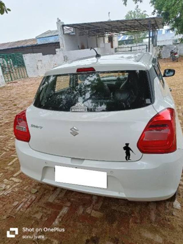 https://images10.gaadi.com/usedcar_image/4048905/original/processed_93a1d838-879e-4131-90b4-f69260a769ae.jpg?imwidth=6402