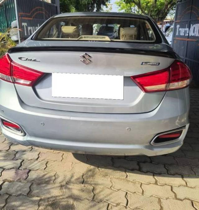 https://images10.gaadi.com/usedcar_image/4049727/original/processed_a2e740d9-8cd3-4322-a462-0b919a7fb192.jpg?imwidth=6402