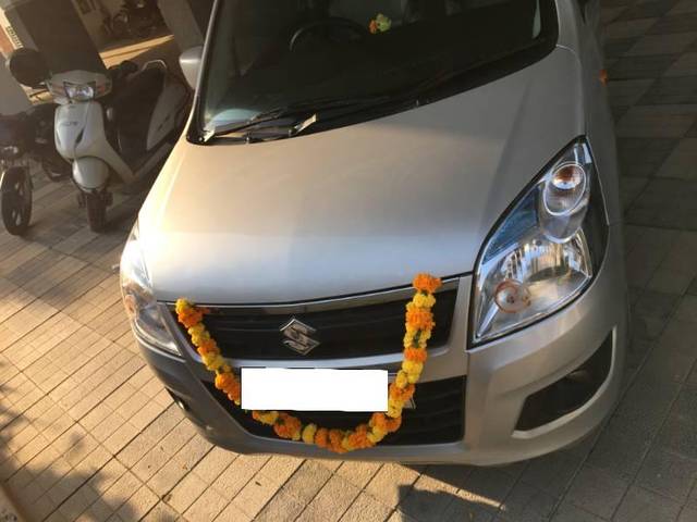 https://images10.gaadi.com/usedcar_image/4049881/original/processed_b448db86-432a-47c0-8613-c499fe2c5bb4.JPG?imwidth=6400