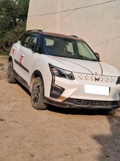 Mahindra XUV400 EV EL Fast Charger DT