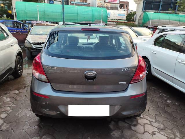 https://images10.gaadi.com/usedcar_image/4050734/original/processed_fff902a290b9e7f1c24a6b27d1ec3fcf.jpg?imwidth=6401