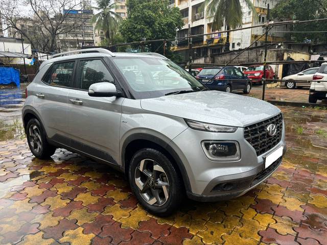 https://images10.gaadi.com/usedcar_image/4051223/original/d2739249a87734b32d0f67868067f002.jpg?imwidth=6400