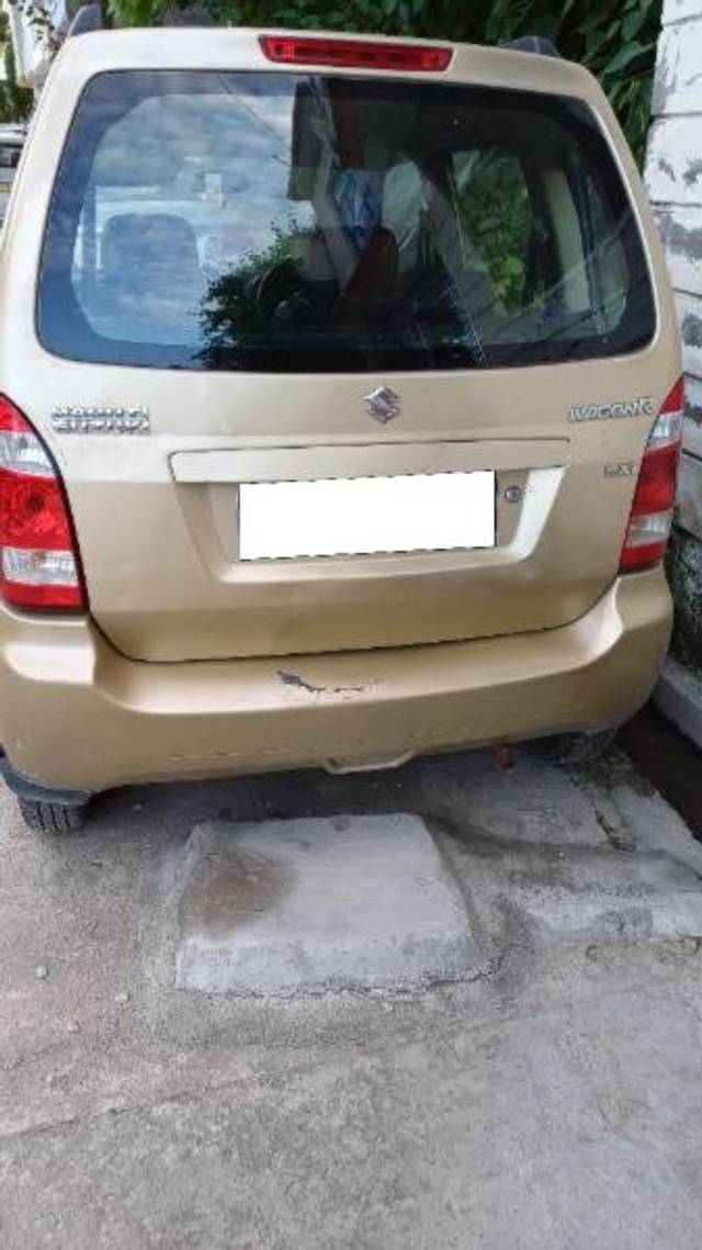 https://images10.gaadi.com/usedcar_image/4051348/original/processed_7571f1e7-c9aa-4dfd-85b2-5714860209c9.jpg?imwidth=6401