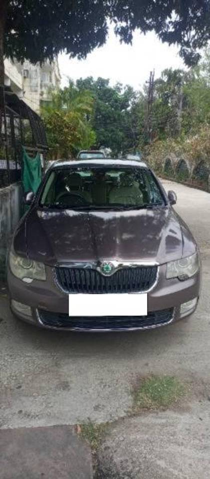 Skoda Superb Elegance 2.0 TDI CR AT