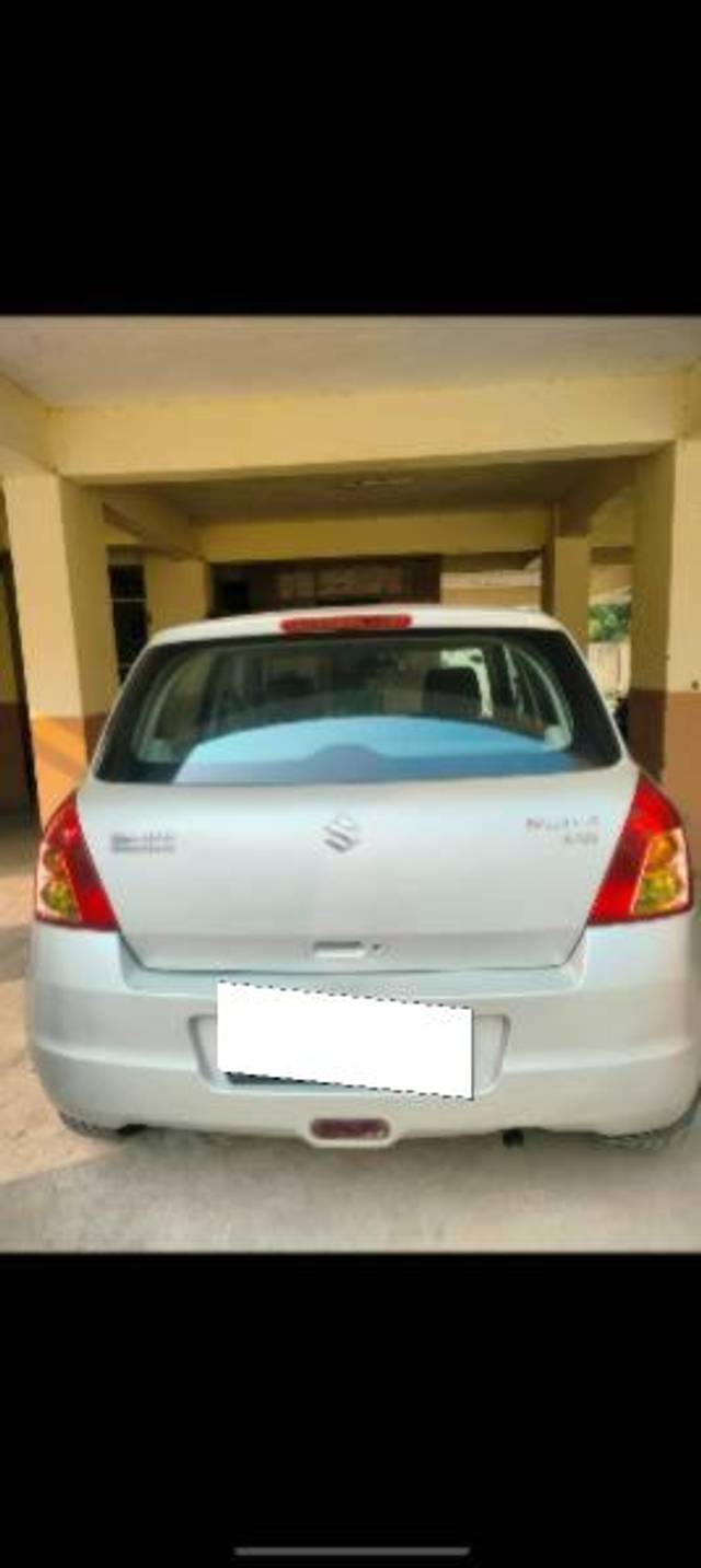 https://images10.gaadi.com/usedcar_image/4051634/original/processed_4cfeb3b6-654c-49dd-b911-239771d353f6.jpg?imwidth=6400