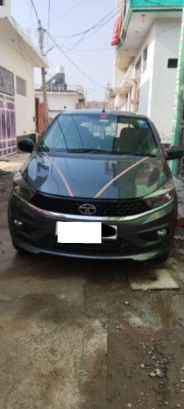 https://images10.gaadi.com/usedcar_image/4051713/original/processed_9fdc5cc3-205e-4b02-8d9e-10956fc5bfd4.jpg?imwidth=6400